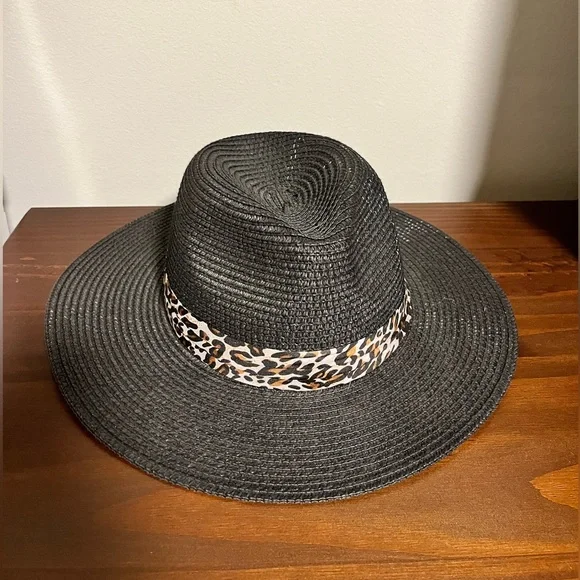 Hat - Picture 1 of 3